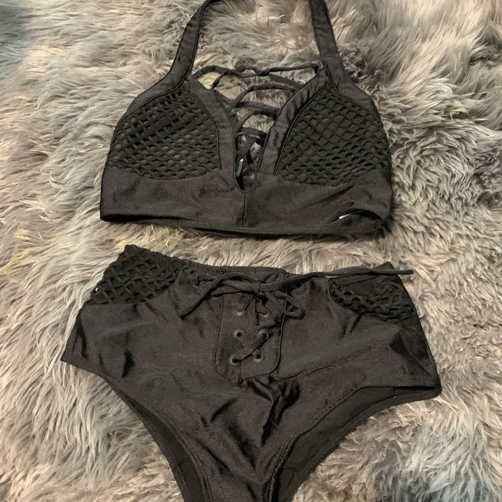 Fashion nova swimsuit